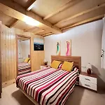 Apartament Escusas